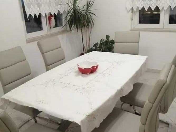 Apartment Spalato - Three Bedroom Apartment With Terrace Бибинье